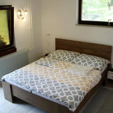 Apartament 238 *